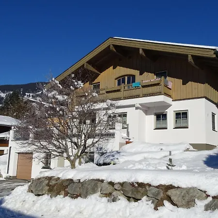 Vakantiehuis Tasteful Holiday In With Garden *
