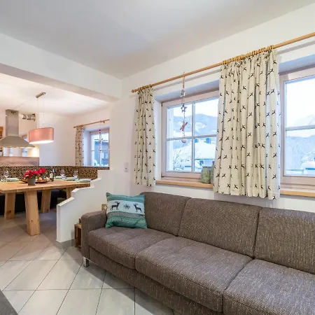 Vakantiehuis Tasteful Holiday In With Garden