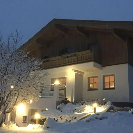 Vakantiehuis Tasteful Holiday In With Garden Hollersbach im Pinzgau