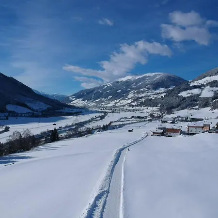 Tasteful Holiday In With Garden Vakantiehuis Hollersbach im Pinzgau