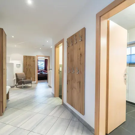 Vakantiehuis Tasteful Holiday In With Garden Hollersbach im Pinzgau