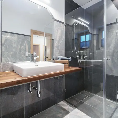 Tasteful Holiday In With Garden Vakantiehuis